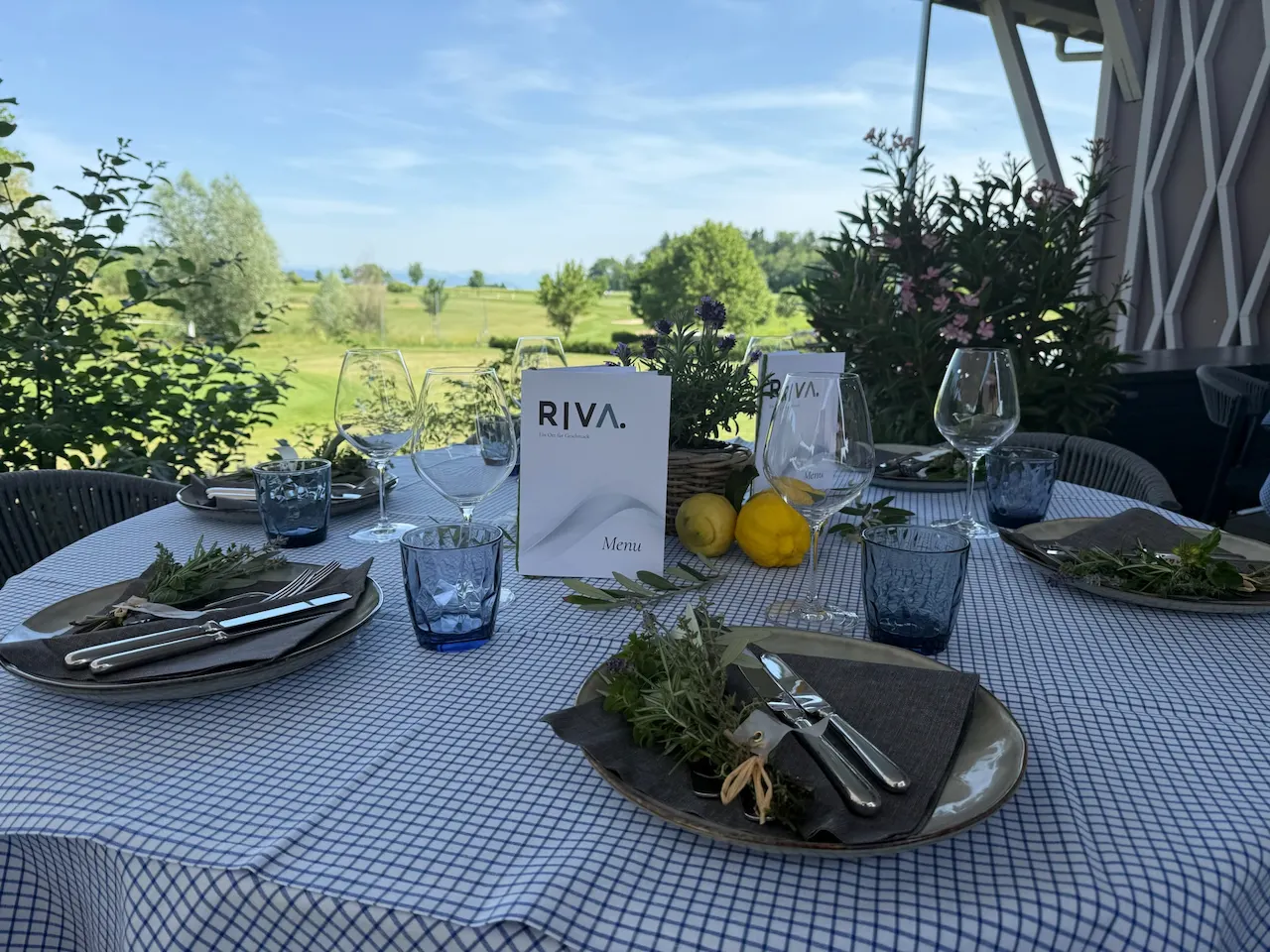 RIVA Augwil, Terrasse und Restaurant